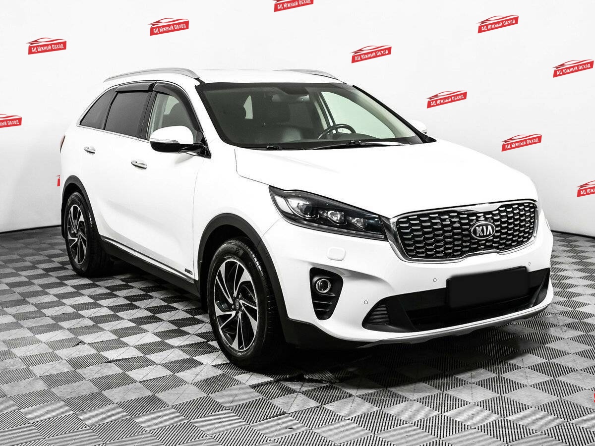 Купить Kia Sorento с пробегом. Фото: #2
