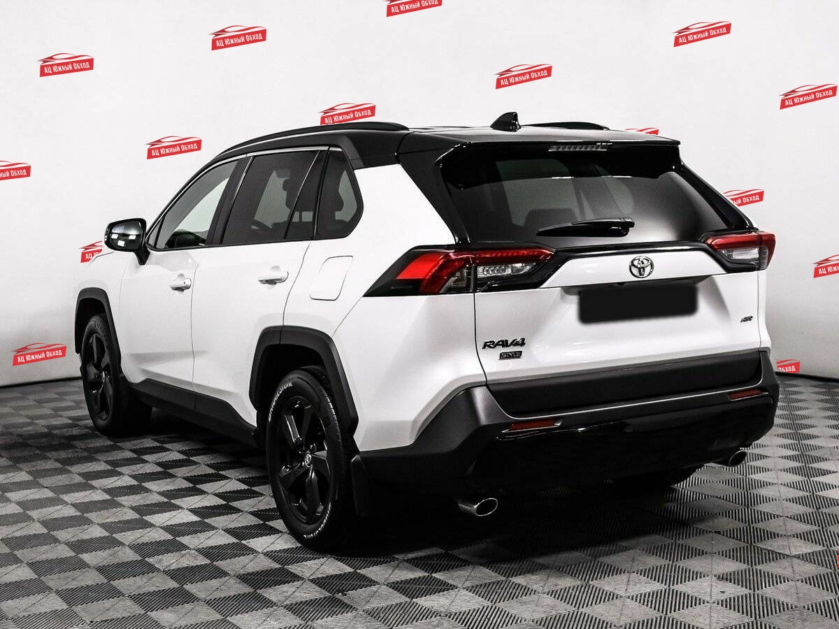 Купить Toyota RAV4 с пробегом. Фото: #6