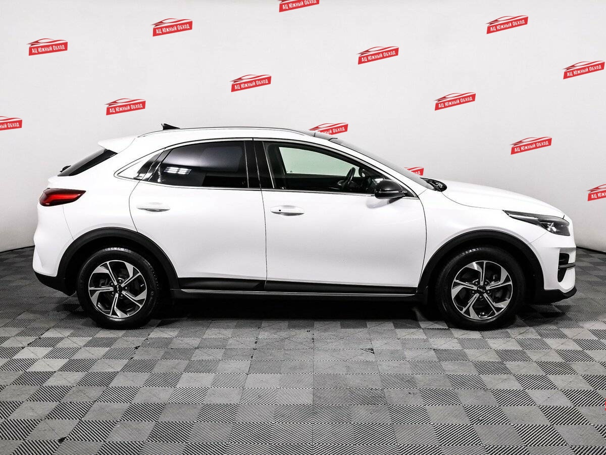 Купить Kia XCeed с пробегом. Фото: #3