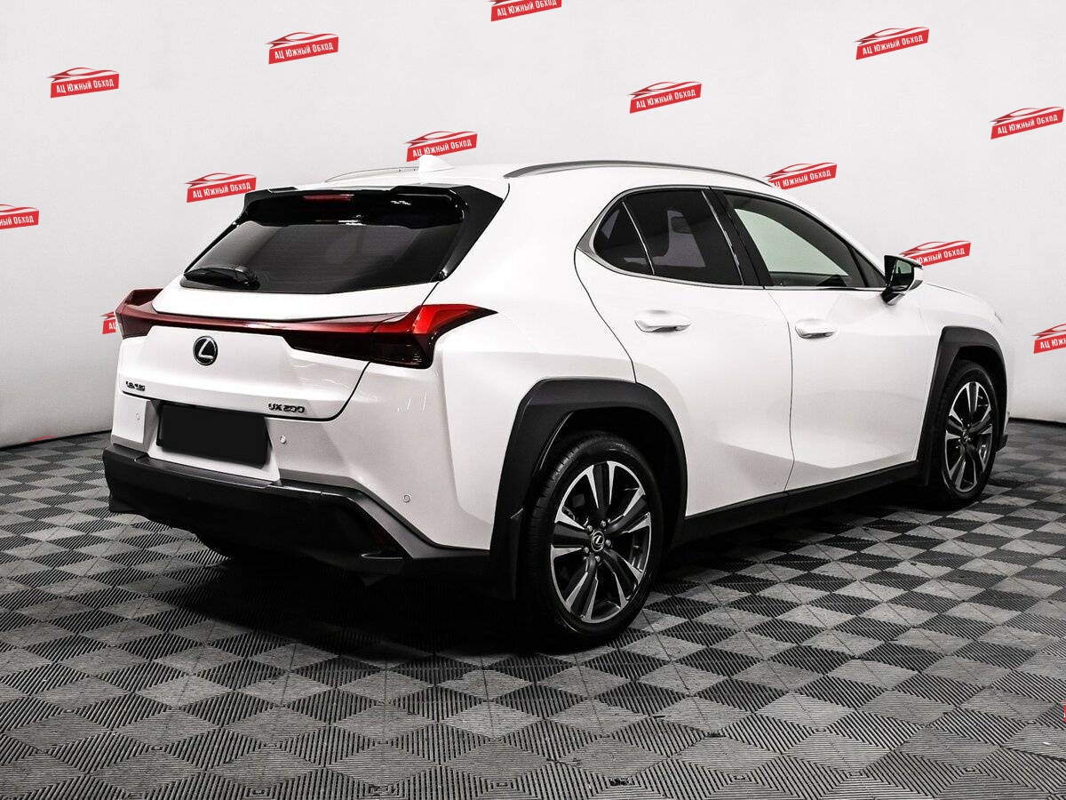 Купить Lexus UX с пробегом. Фото: #4