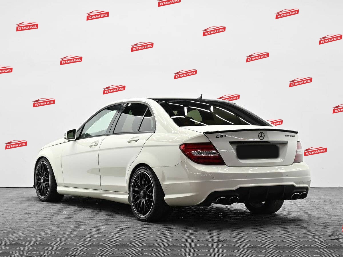 Купить Mercedes-Benz C-Класс с пробегом. Фото: #2