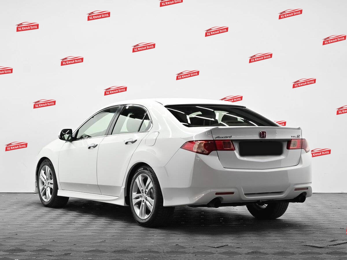 Купить Honda Accord с пробегом. Фото: #2