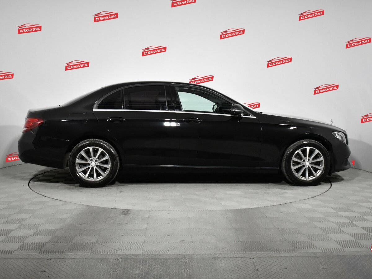 Купить Mercedes-Benz E-Класс с пробегом. Фото: #3