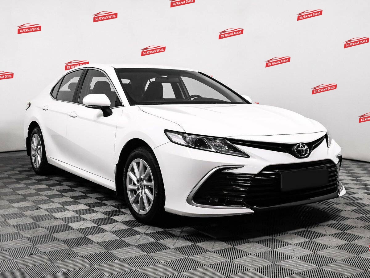 Купить Toyota Camry с пробегом. Фото: #2