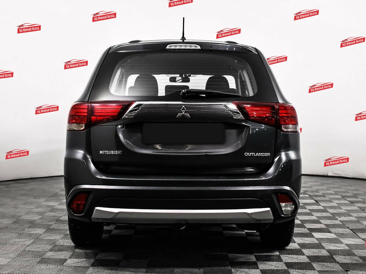 Купить Mitsubishi Outlander с пробегом. Фото: #5