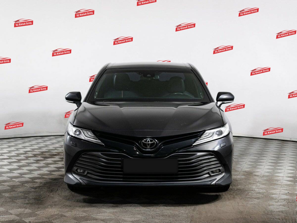 Купить Toyota Camry с пробегом. Фото: #1
