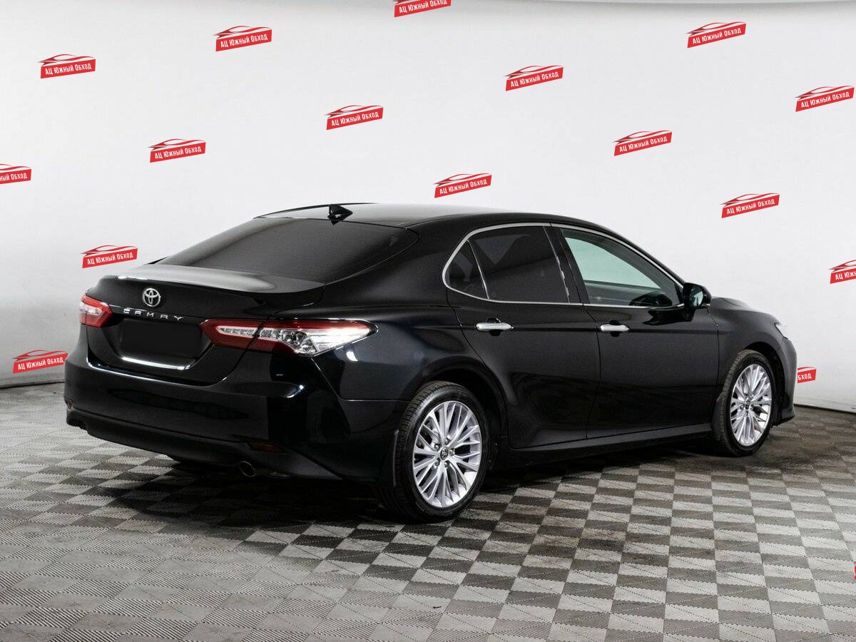 Купить Toyota Camry с пробегом. Фото: #4