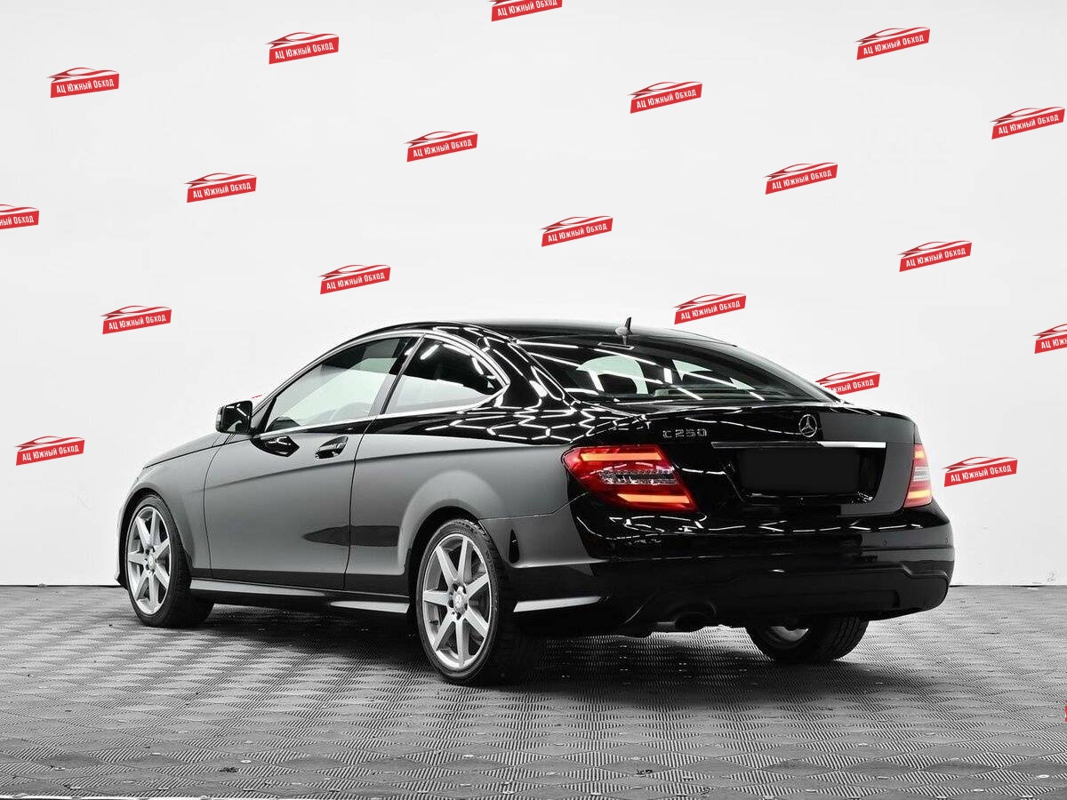 Купить Mercedes-Benz C-Класс с пробегом. Фото: #2