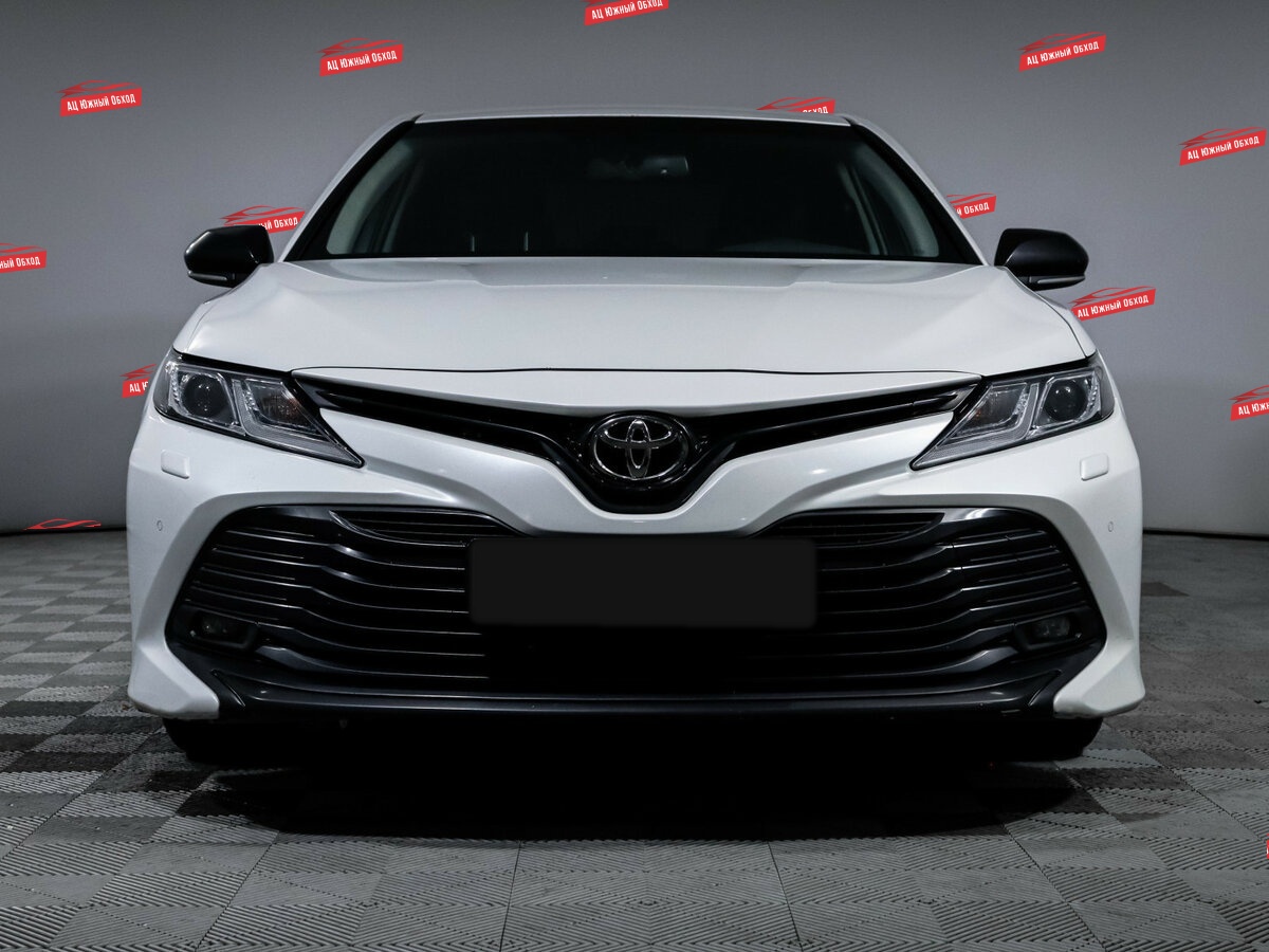Купить Toyota Camry с пробегом. Фото: #1
