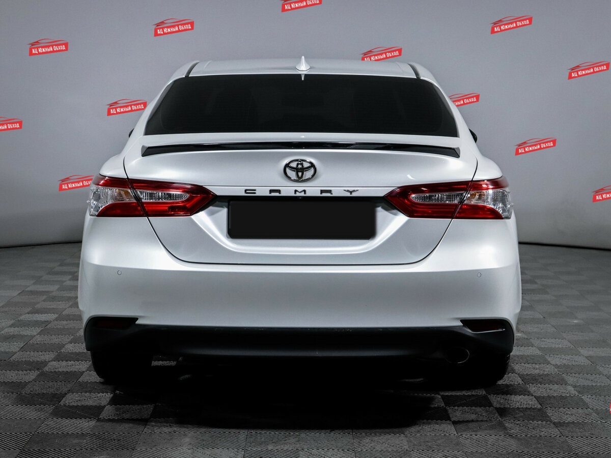 Купить Toyota Camry с пробегом. Фото: #4