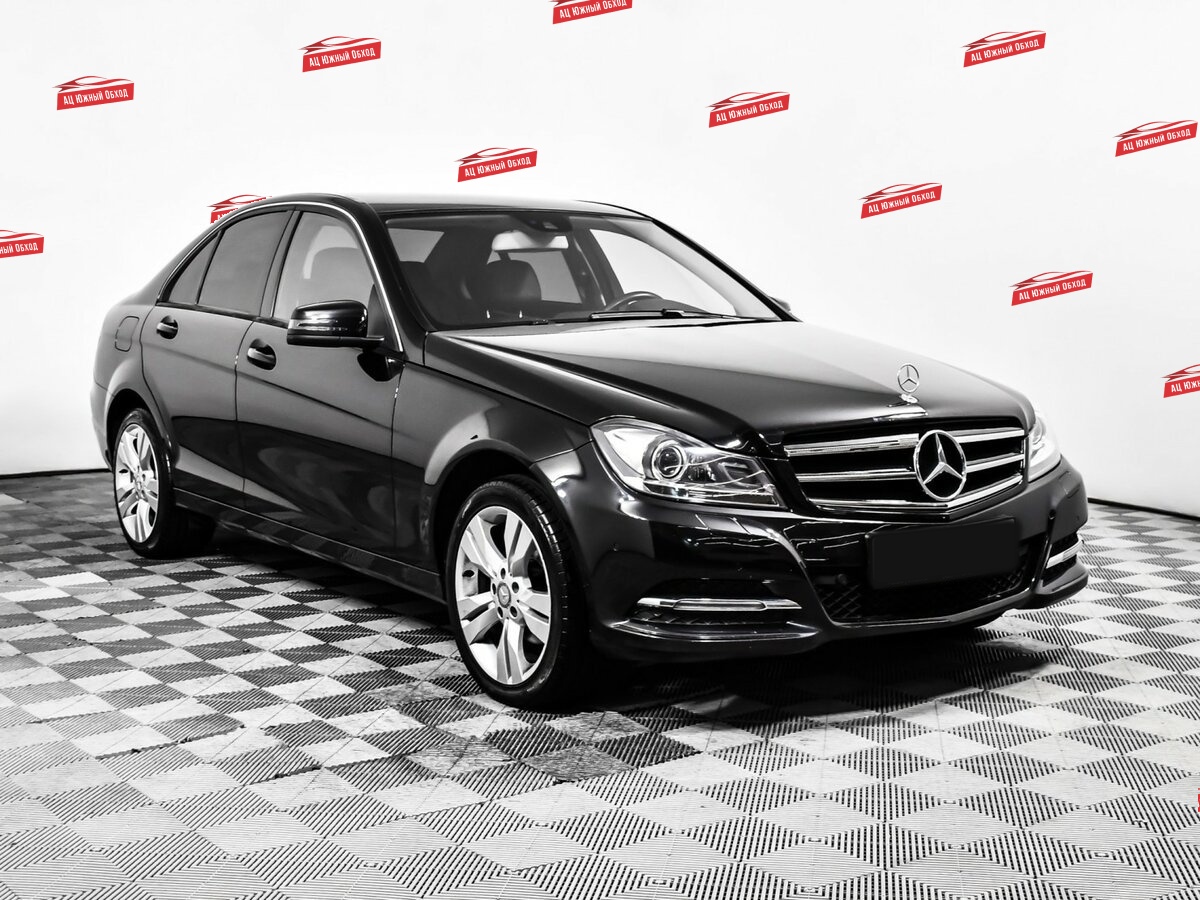 Купить Mercedes-Benz C-Класс с пробегом. Фото: #2