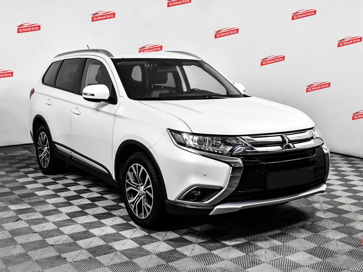 Купить Mitsubishi Outlander с пробегом. Фото: #2