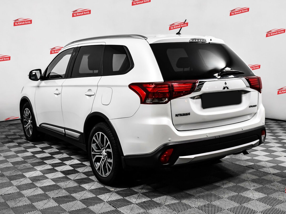 Купить Mitsubishi Outlander с пробегом. Фото: #6