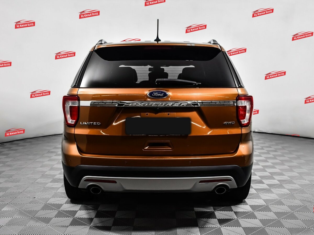 Купить Ford Explorer с пробегом. Фото: #5