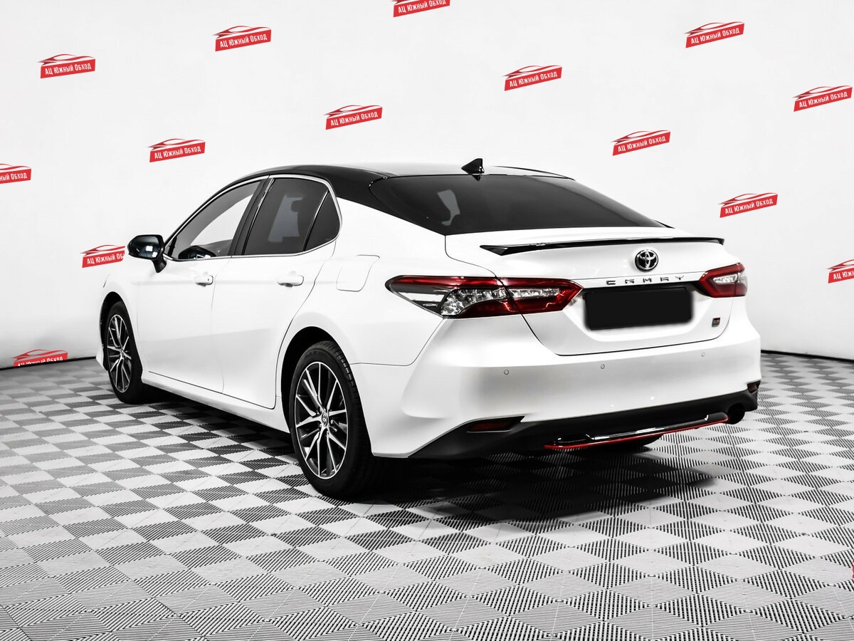 Купить Toyota Camry с пробегом. Фото: #5
