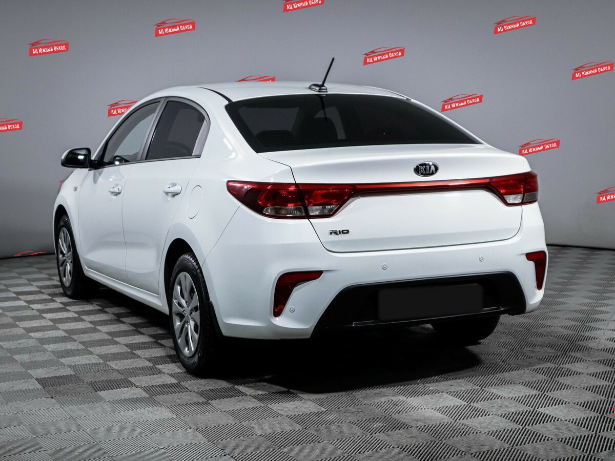 Купить Kia Rio с пробегом. Фото: #5