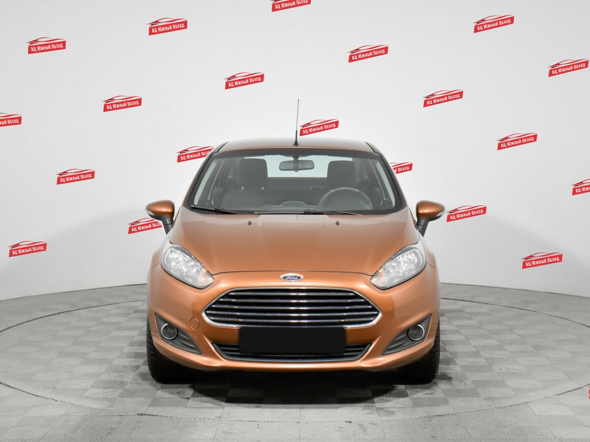 Купить Ford Fiesta с пробегом. Фото: #1