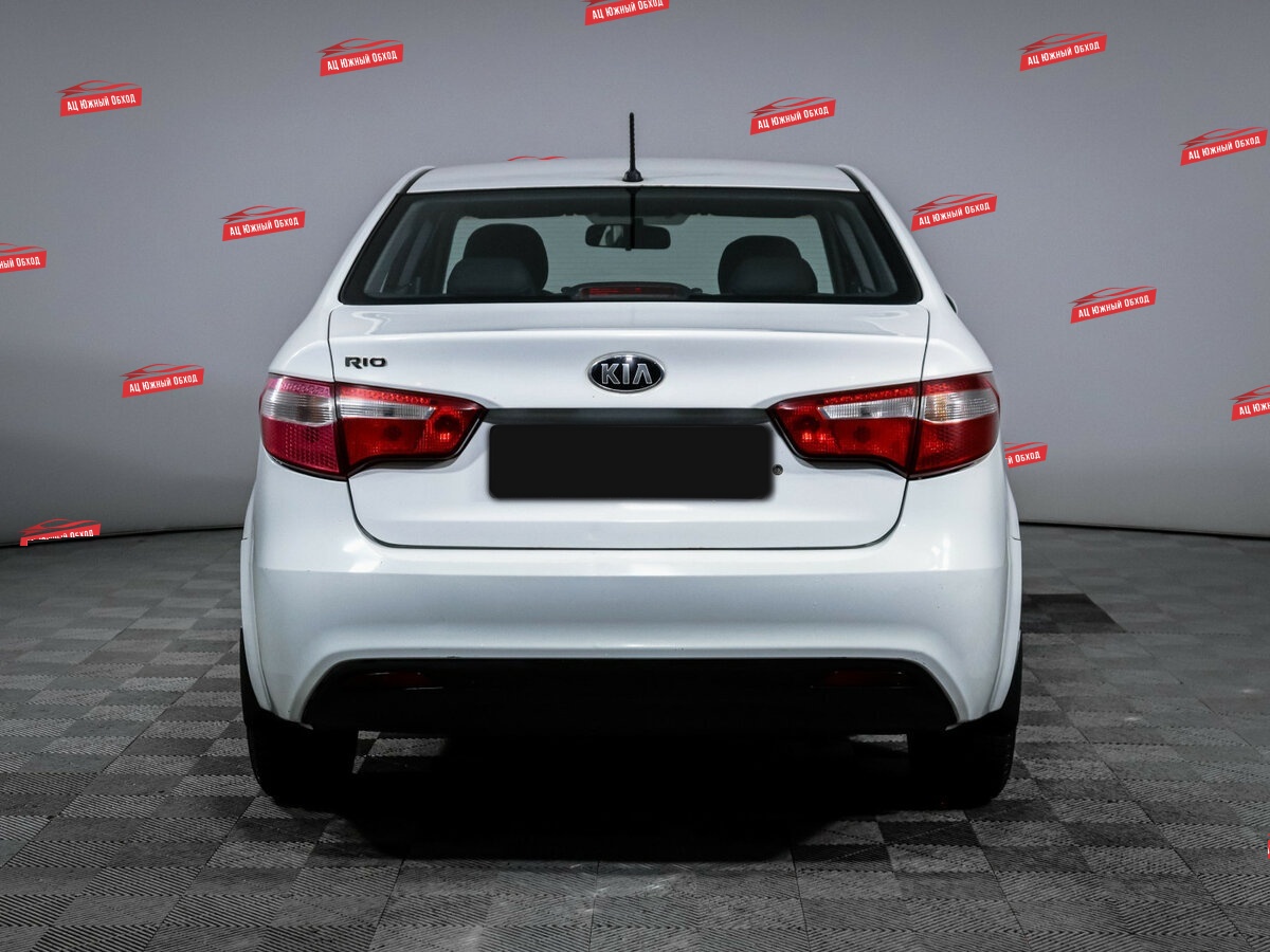 Купить Kia Rio с пробегом. Фото: #4