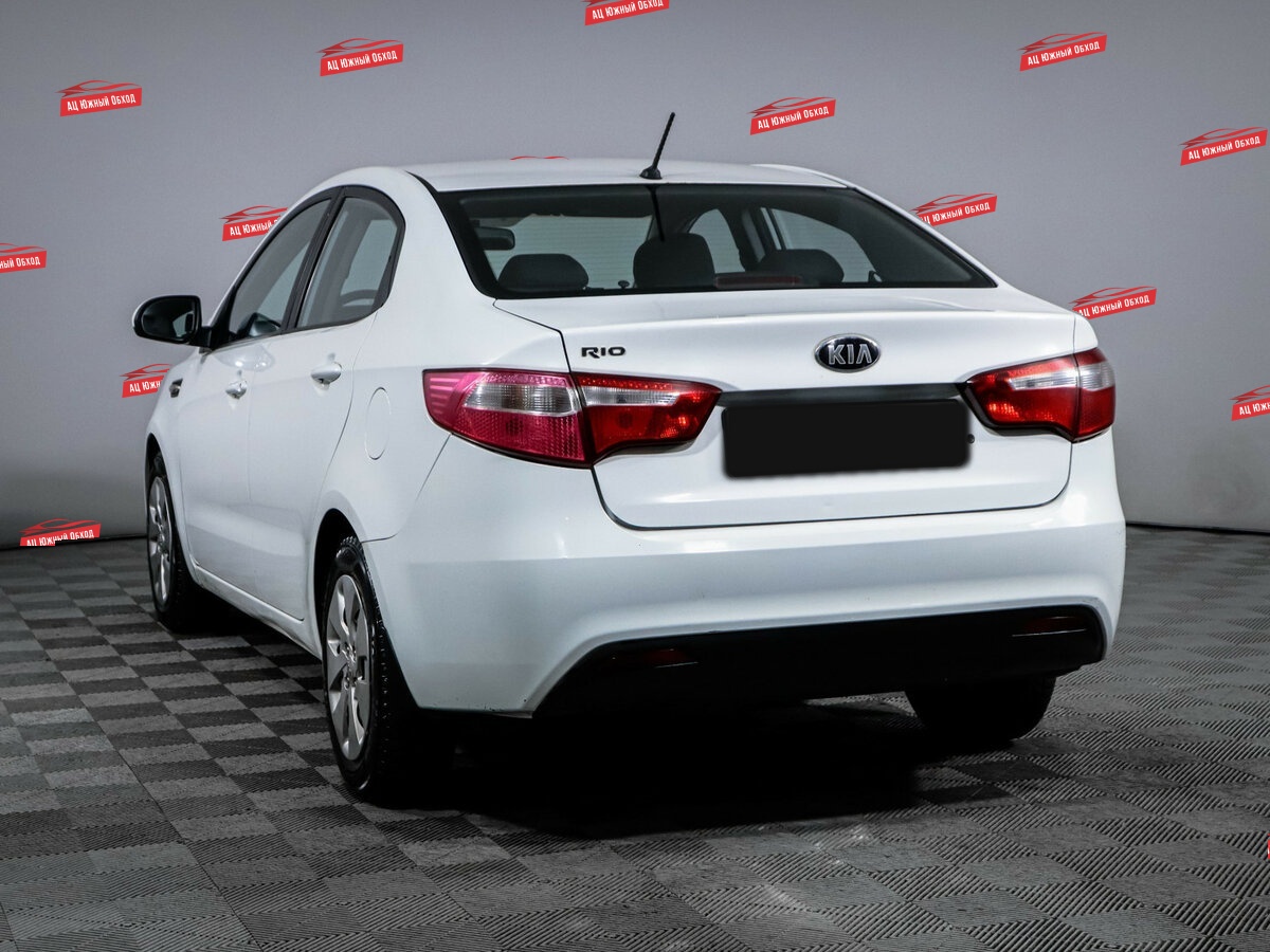Купить Kia Rio с пробегом. Фото: #5