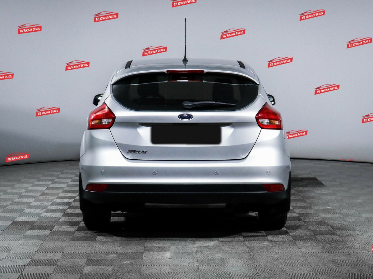 Купить Ford Focus с пробегом. Фото: #4