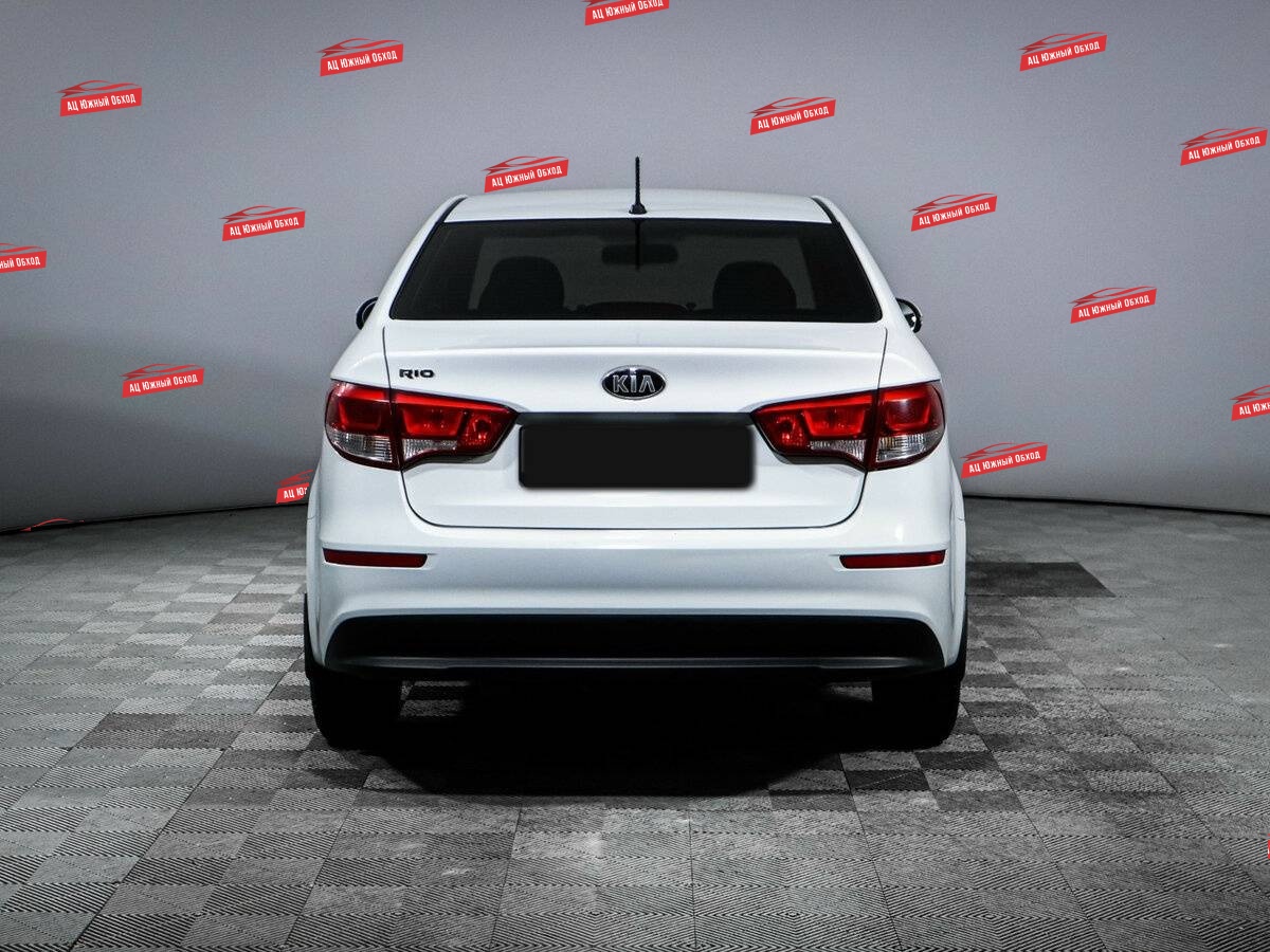 Купить Kia Rio с пробегом. Фото: #4