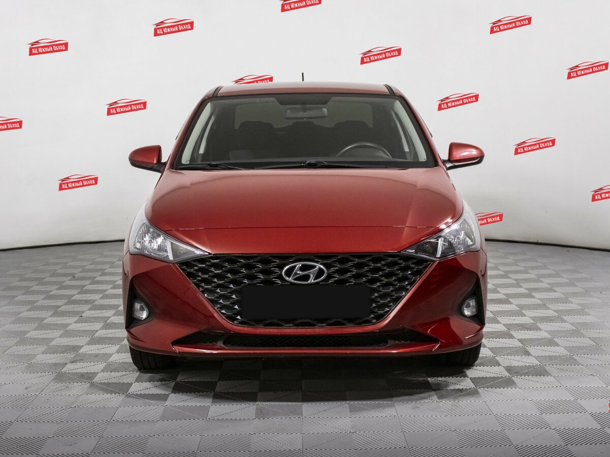 Купить Hyundai Solaris с пробегом. Фото: #1