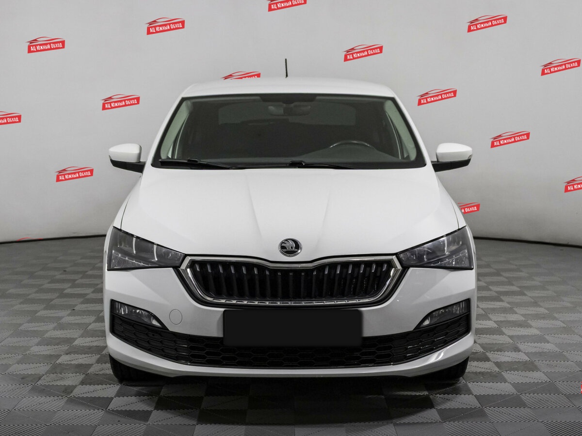 Купить Skoda Rapid с пробегом. Фото: #1