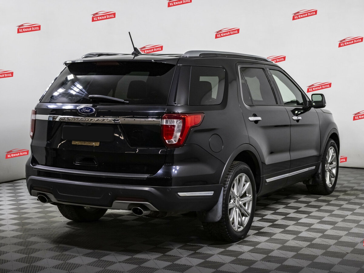 Купить Ford Explorer с пробегом. Фото: #3