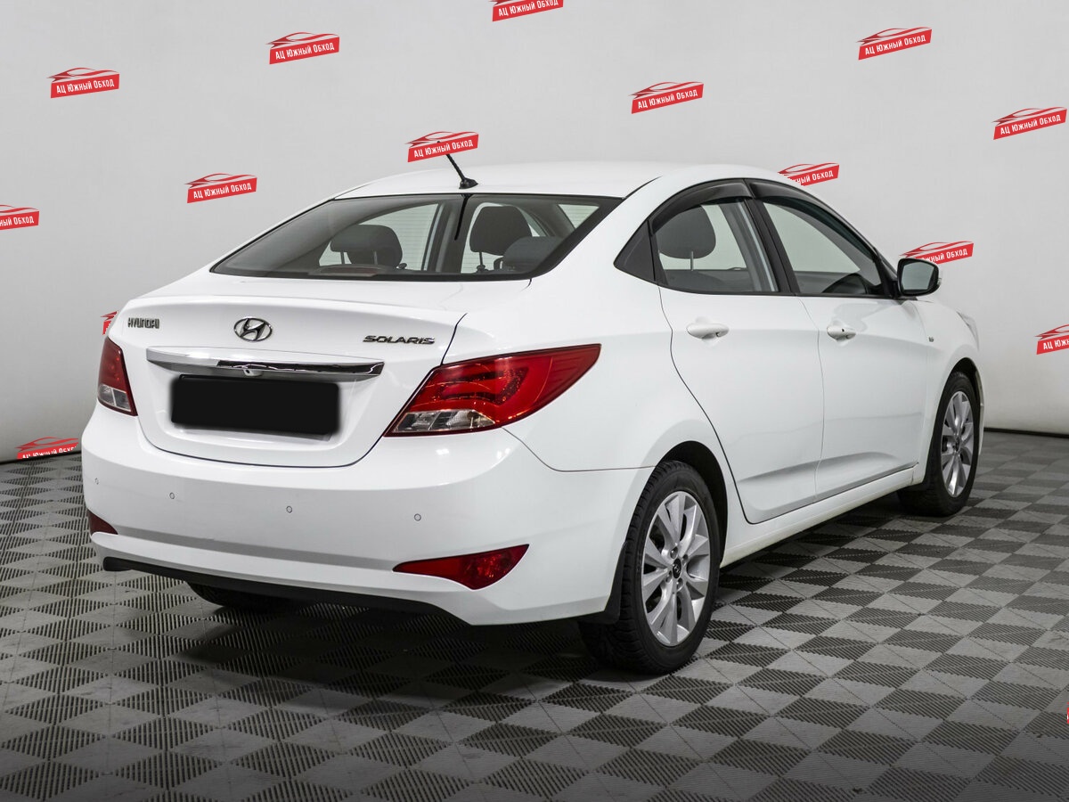 Купить Hyundai Solaris с пробегом. Фото: #4