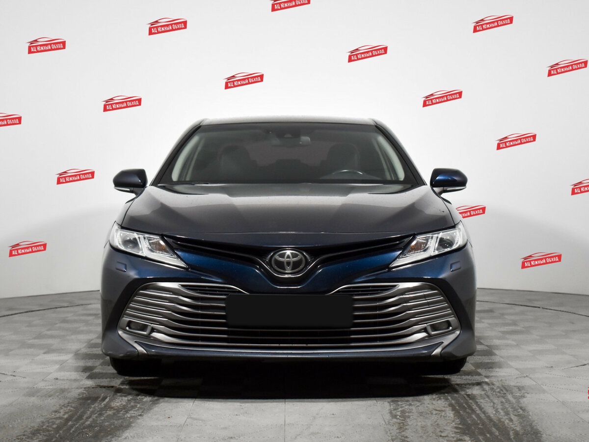 Купить Toyota Camry с пробегом. Фото: #1