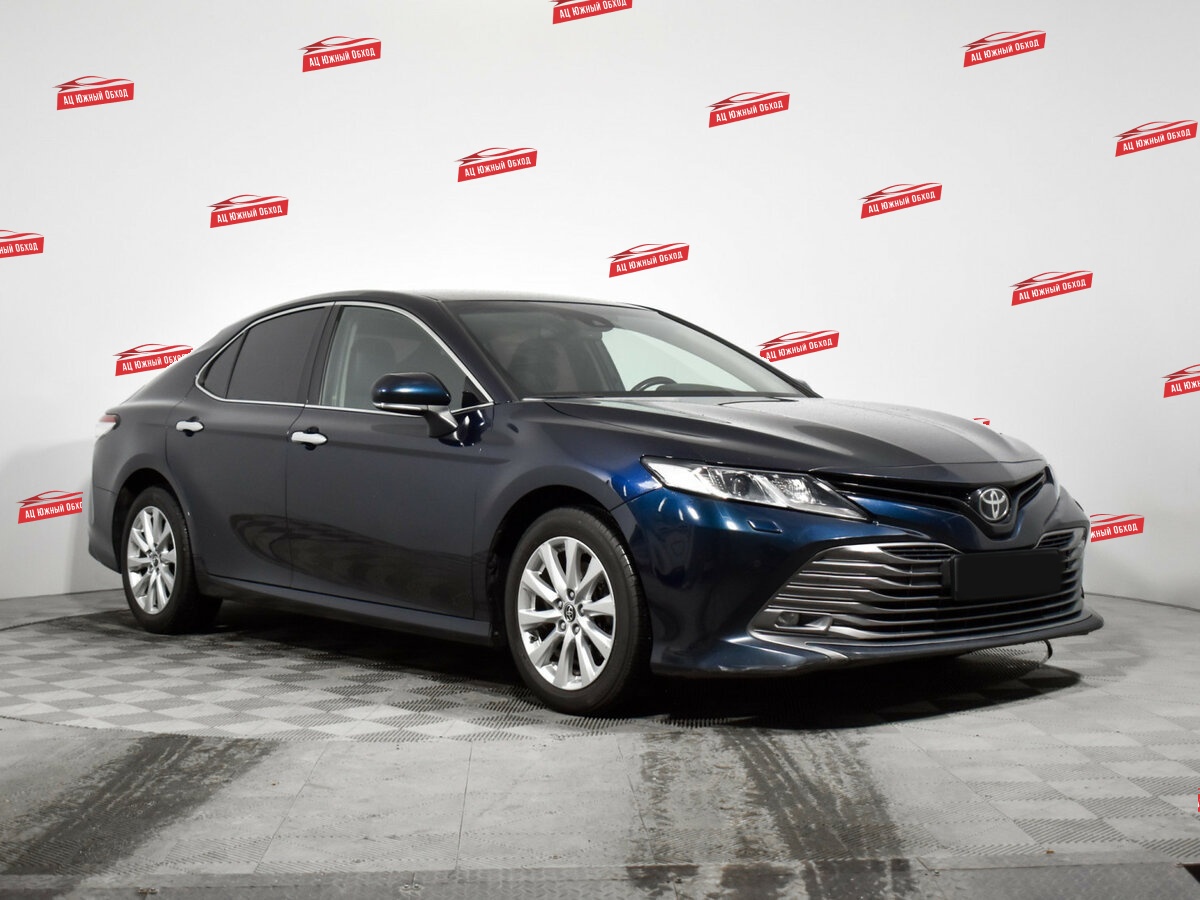 Купить Toyota Camry с пробегом. Фото: #2