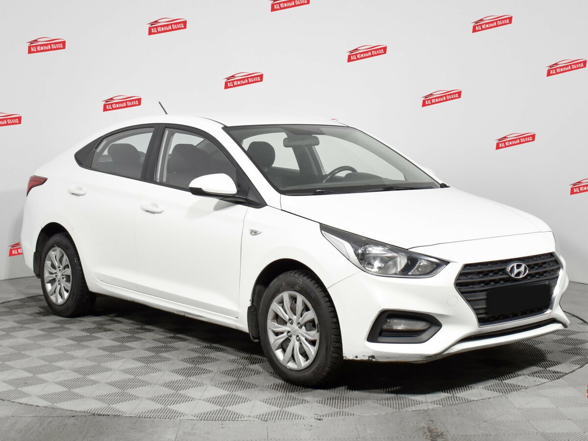 Купить Hyundai Solaris с пробегом. Фото: #2