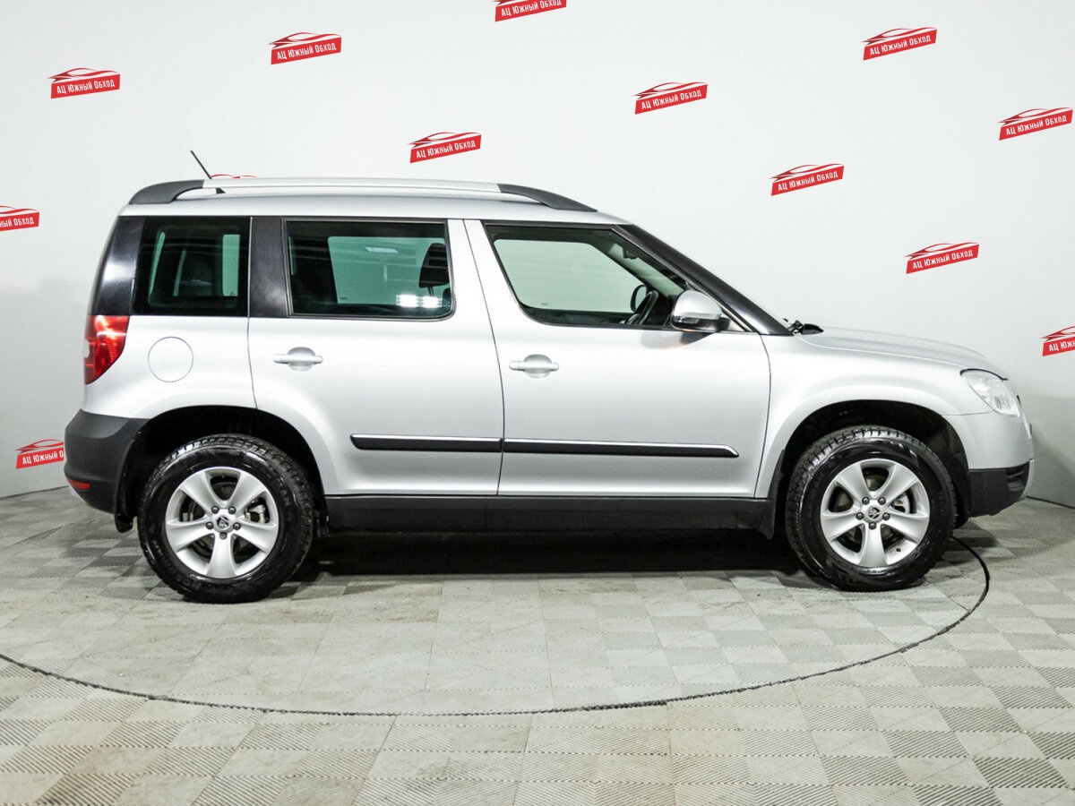 Купить Skoda Yeti с пробегом. Фото: #3