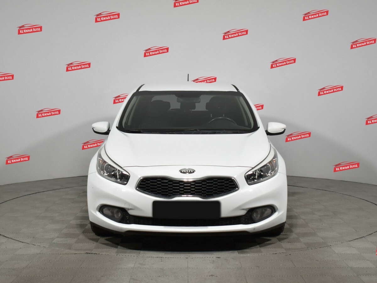 Купить Kia Ceed с пробегом. Фото: #1