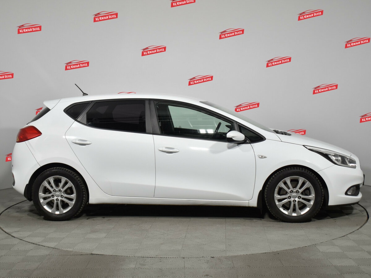 Купить Kia Ceed с пробегом. Фото: #3