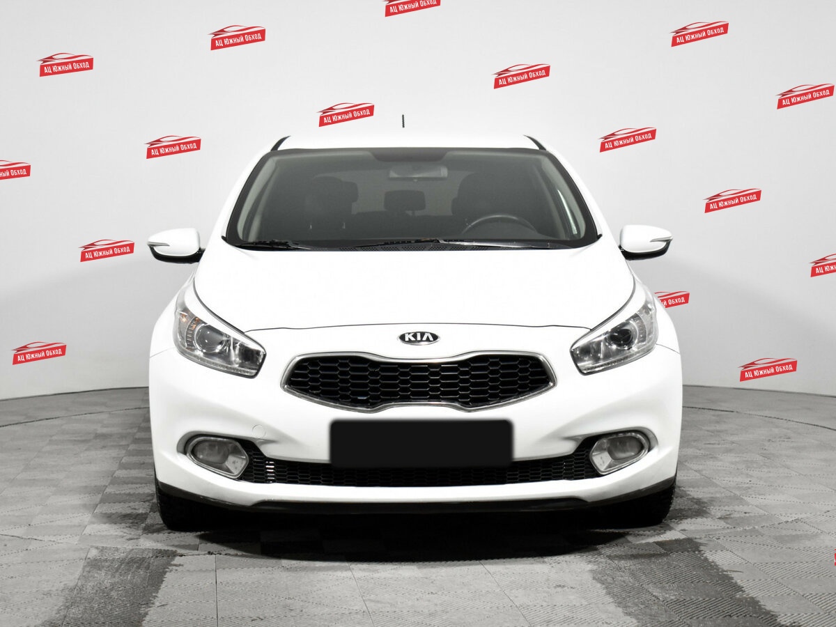 Купить Kia Ceed с пробегом. Фото: #1