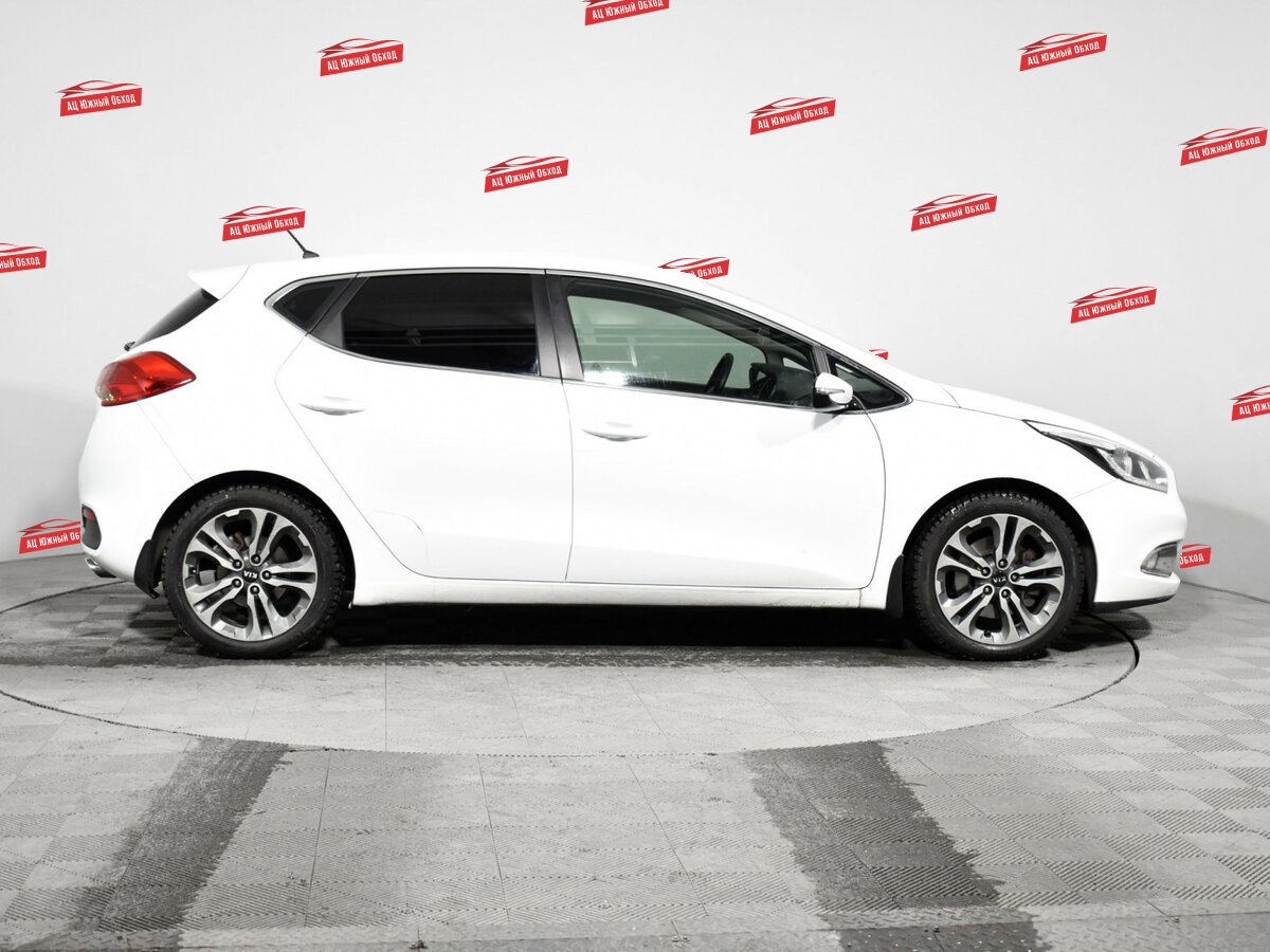 Купить Kia Ceed с пробегом. Фото: #3
