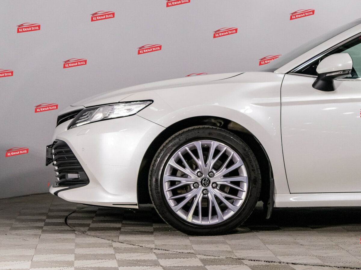 Купить Toyota Camry с пробегом. Фото: #14