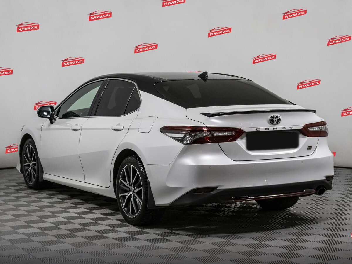 Купить Toyota Camry с пробегом. Фото: #5