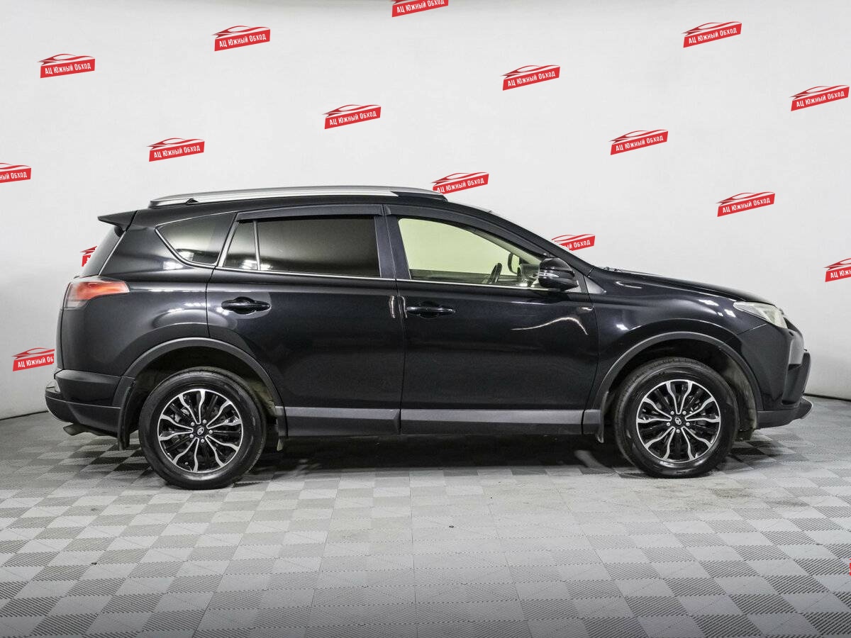 Купить Toyota RAV4 с пробегом. Фото: #3