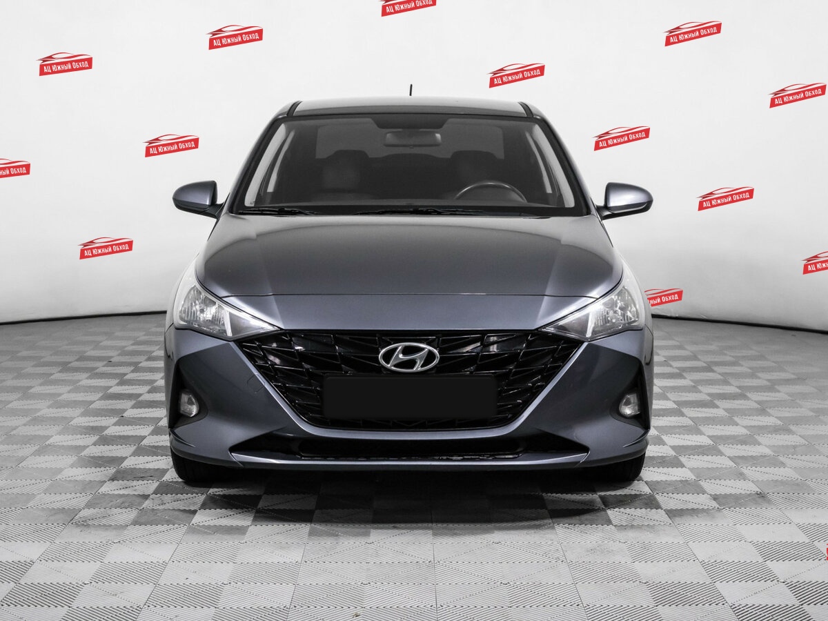 Купить Hyundai Solaris с пробегом. Фото: #1