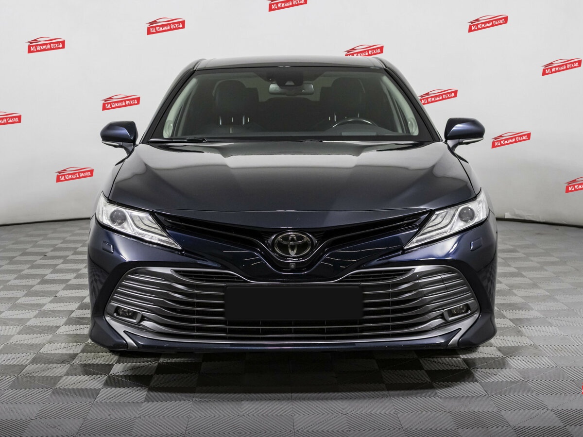 Купить Toyota Camry с пробегом. Фото: #1