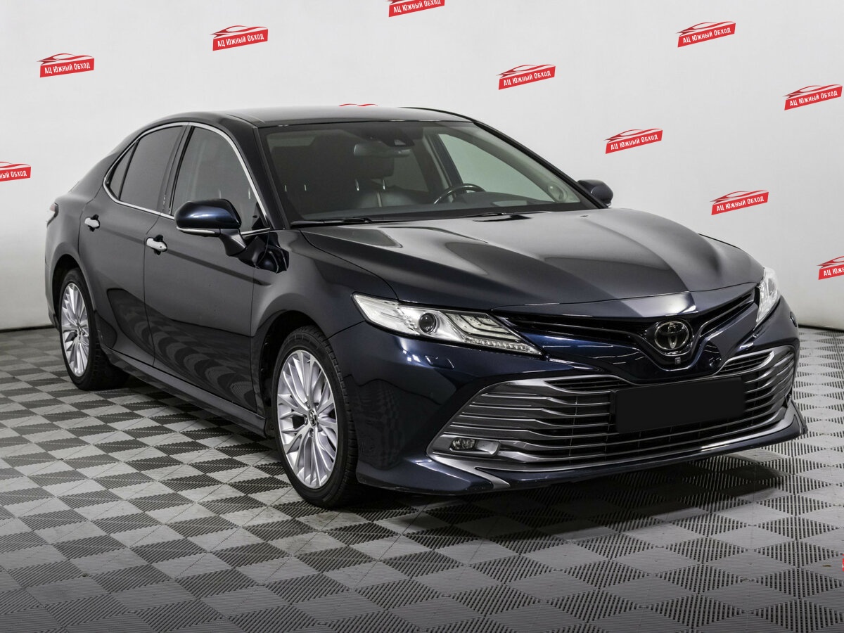 Купить Toyota Camry с пробегом. Фото: #2