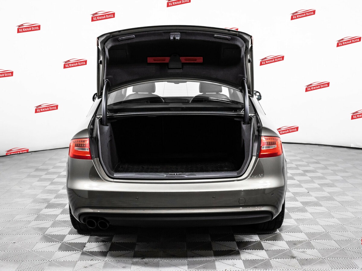 Купить Audi A4 с пробегом. Фото: #11