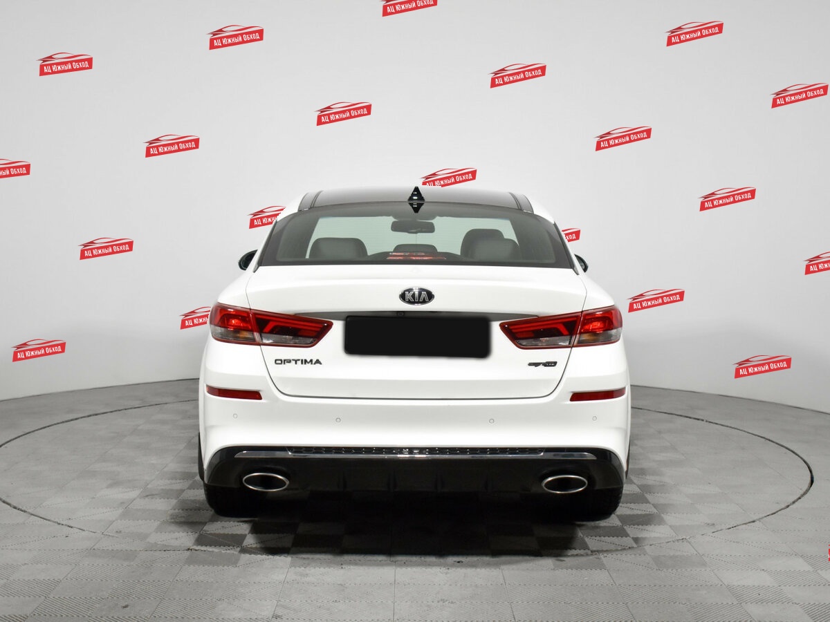 Купить Kia Optima с пробегом. Фото: #4