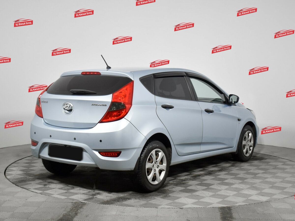 Купить Hyundai Solaris с пробегом. Фото: #4