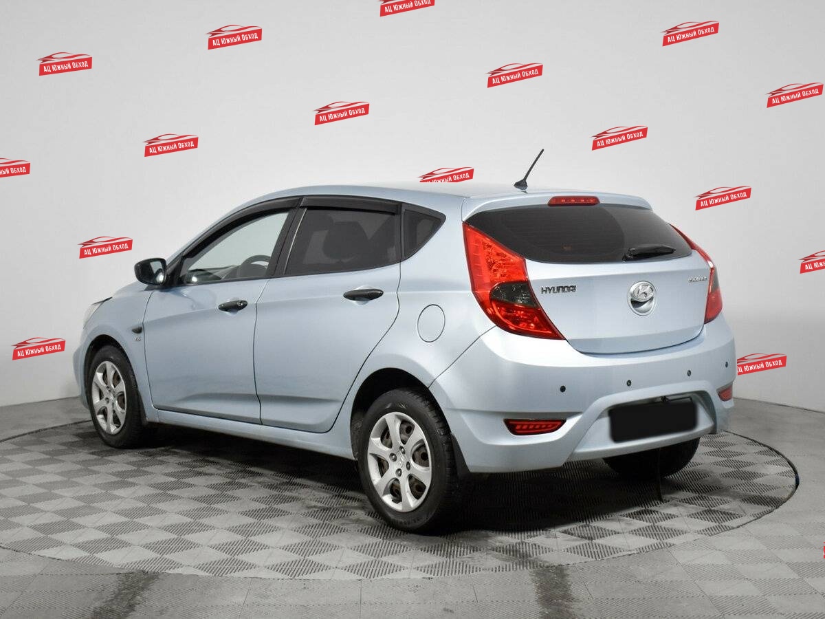 Купить Hyundai Solaris с пробегом. Фото: #6