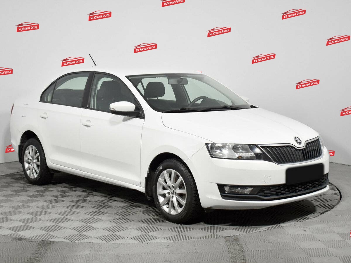 Купить Skoda Rapid с пробегом. Фото: #2