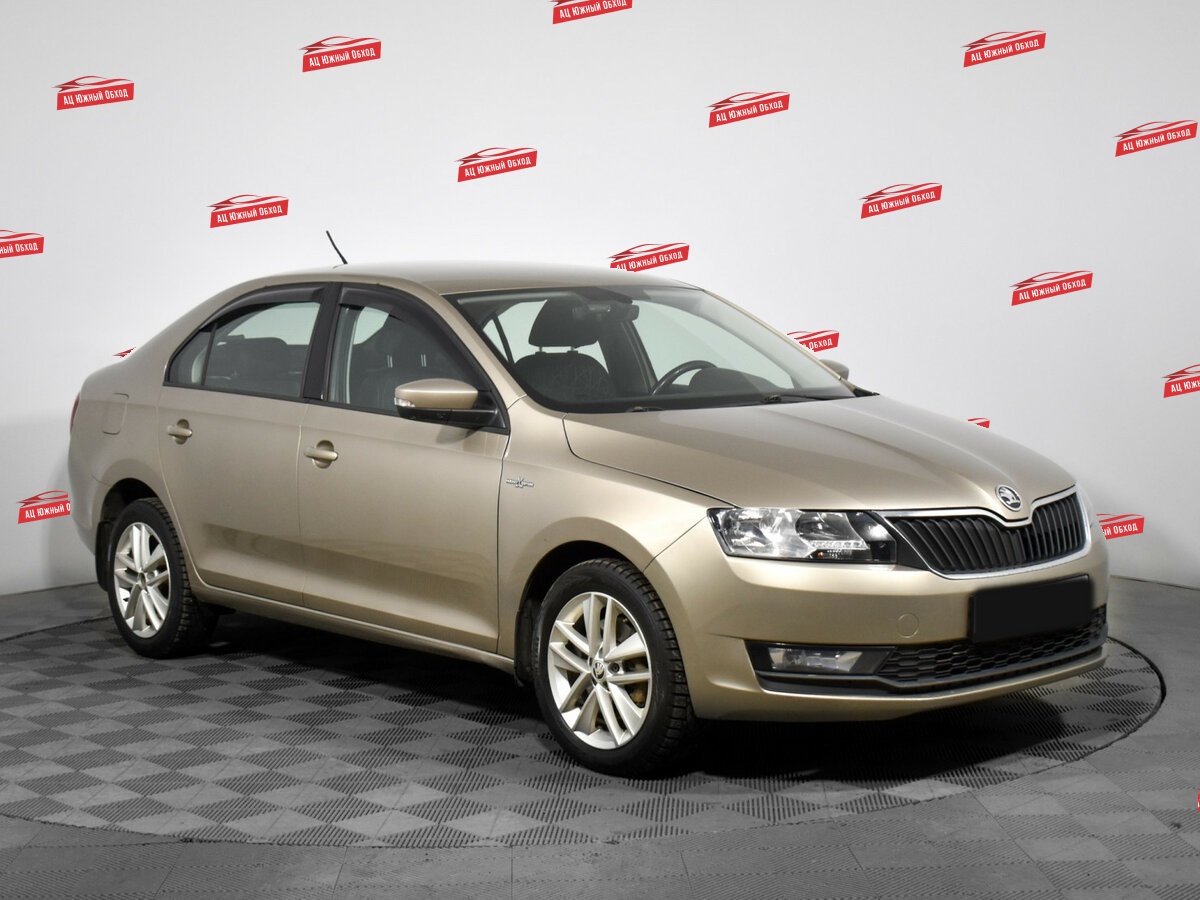 Купить Skoda Rapid с пробегом. Фото: #2