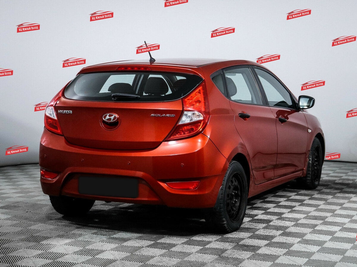 Купить Hyundai Solaris с пробегом. Фото: #3